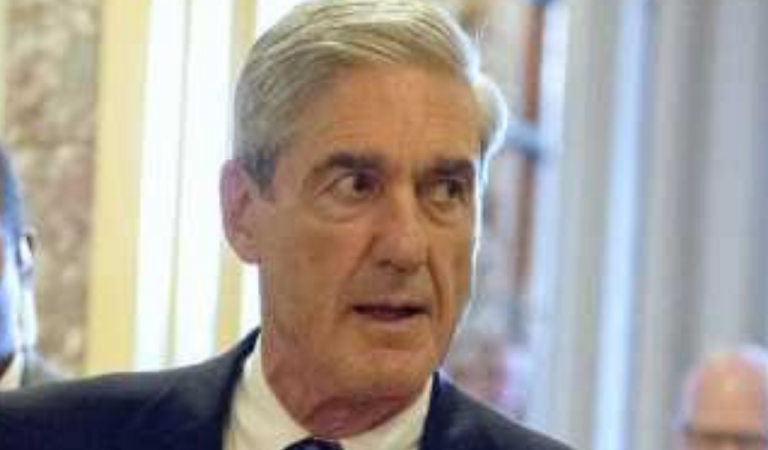 White House In Total Panic As Robert Mueller Emerges With Four More Sealed Indictments White House In Total Panic As Robert Mueller Emerges With Four More Sealed Indictments