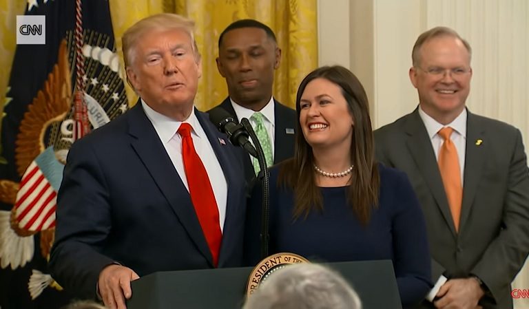 Cringe-Worthy Image Of Trump Saying Goodbye To Sarah Sanders Is Released, Americans Lose Their Lunch Cringe-Worthy Image Of Trump Saying Goodbye To Sarah Sanders Is Released, Americans Lose Their Lunch